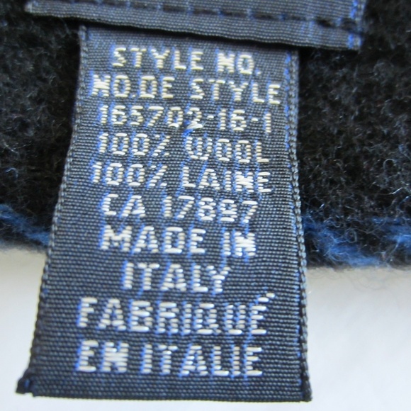 GAP Scraf Men's Tartan Plaid  Black/Red 100% Wool Made in Italy Cozy Comfort‎ - Picture 8 of 12